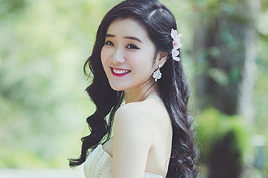 Ngắm Miss Teen Xuân Mai quyến rũ trong bộ ảnh cưới