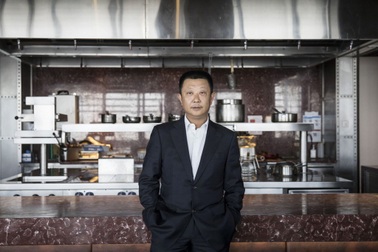 Khủng hoảng người kế nghiệp ở gia đình tạo ra nhân vật Hello Kitty