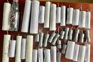 Sau tiếng nổ lớn, nam sinh lớp 10 mất cả bàn tay