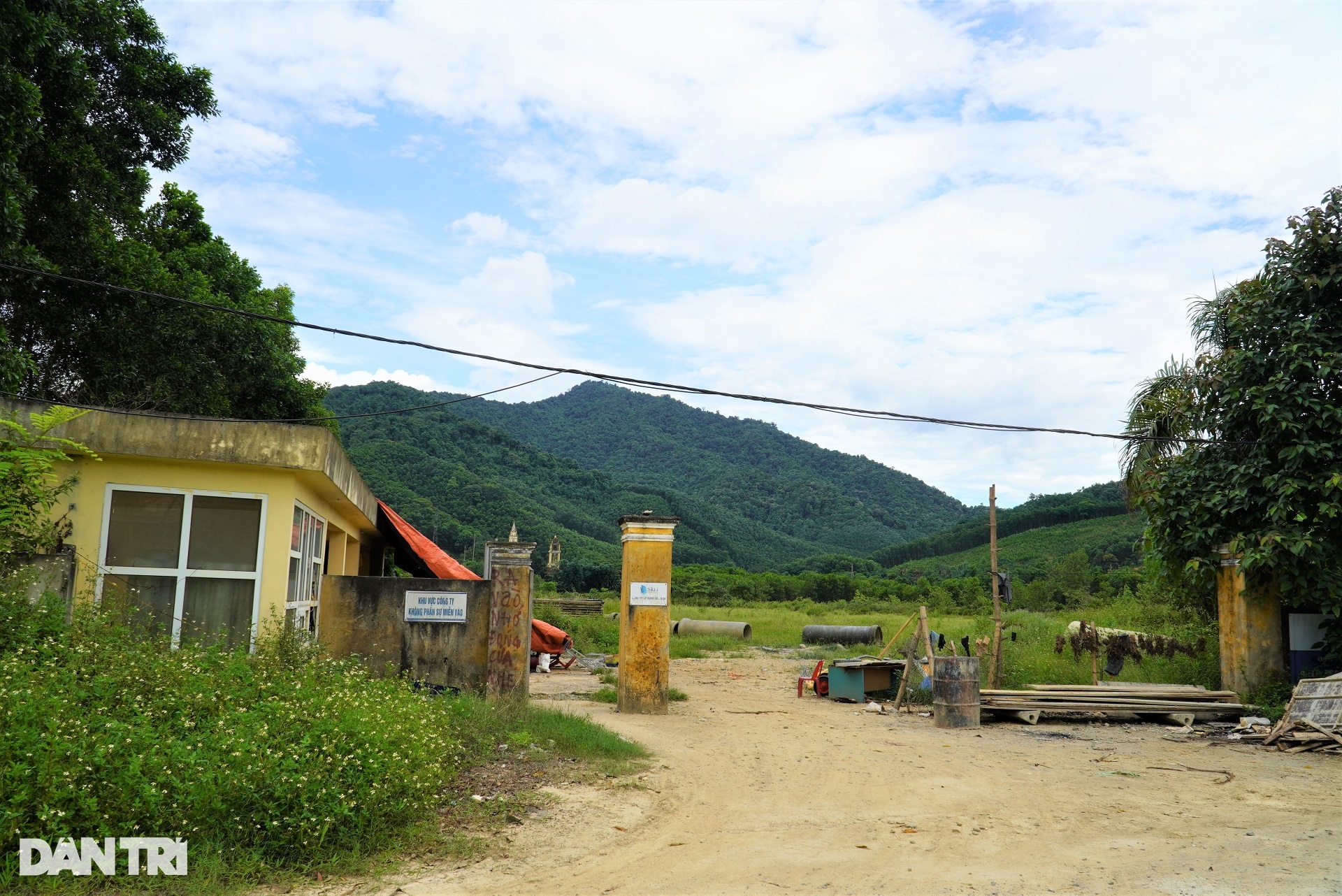 Doanh nghiệp cuối cùng tạm dừng hoạt động, KCN ở Hà Tĩnh lâm cảnh đìu hiu - 9 Doanh nghiệp cuối cùng tạm dừng hoạt động, KCN ở Hà Tĩnh lâm cảnh đìu hiu - 9