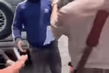 Xôn xao clip "bóc phốt" giữa hướng dẫn viên du lịch và  "cò" mứt tại Đà Lạt