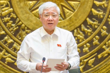 “Đấu giá đất, với những người đầu cơ thì vài tỷ tiền cọc vẫn rất dễ dàng”