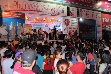 Ưu đãi mua sắm dành riêng cho "phái đẹp" tại Nguyễn Kim