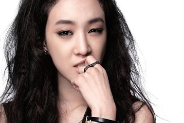 “Nữ hoàng thời trang” Jung Ryeo Won trở thành nhà biên kịch