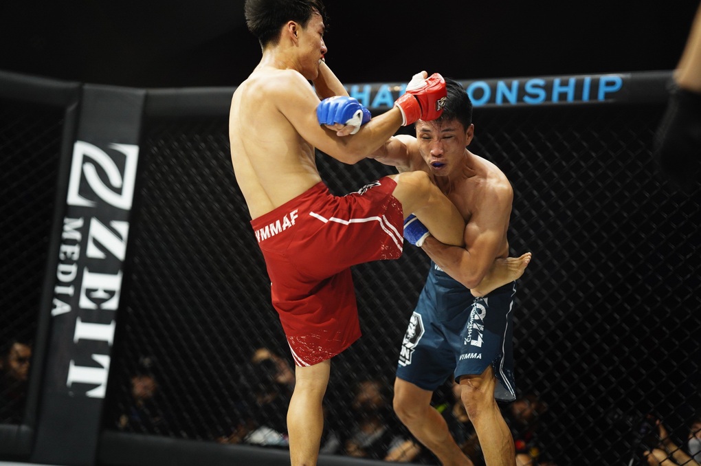 Trần Quang Lộc hạ knock-out Lý Tiểu Long của Trung Quốc - 12 Trần Quang Lộc hạ knock-out Lý Tiểu Long của Trung Quốc - 12