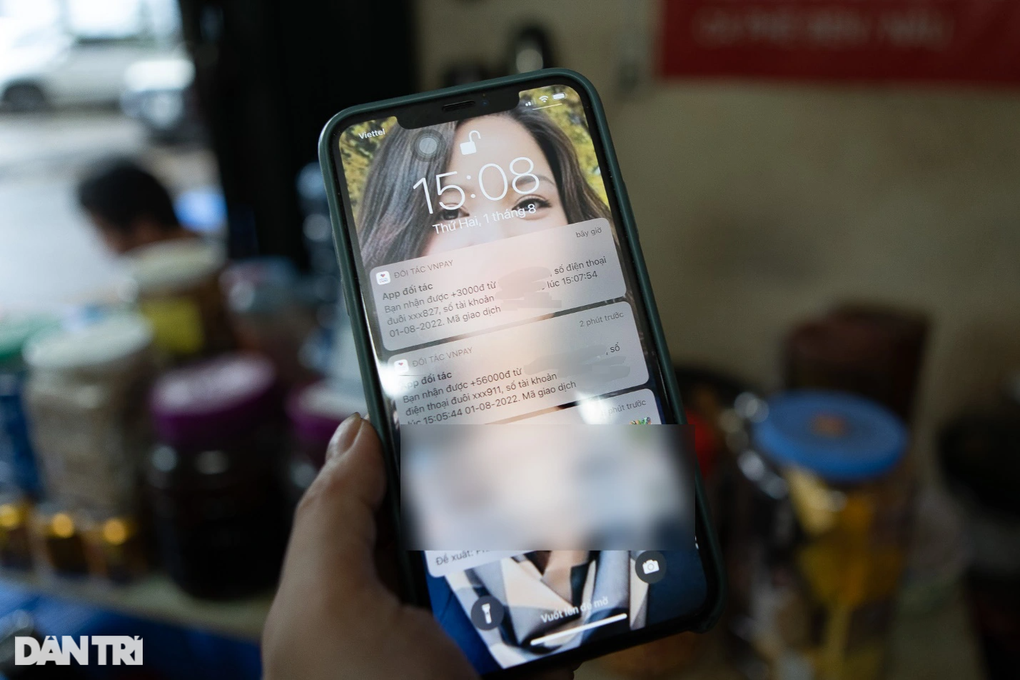 Trà đá thời 4.0: Bà chủ Hà Nội trang bị cả QR để khách thanh toán - 2 Trà đá thời 4.0: Bà chủ Hà Nội trang bị cả QR để khách thanh toán - 2