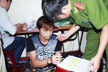 Đột kích 3 tụ điểm, bắt 42 đối tượng người nước ngoài lừa đảo bằng công nghệ cao