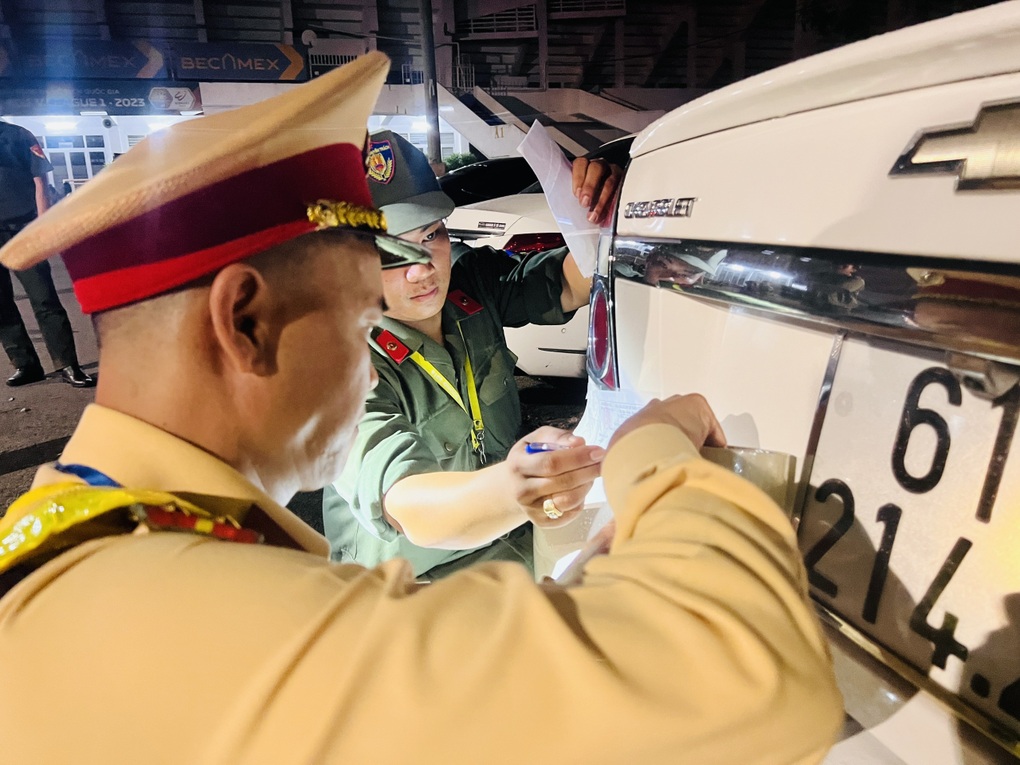 Một thành phố ở Bình Dương xử phạt hơn 30 tỷ đồng vi phạm nồng độ cồn - 2 Một thành phố ở Bình Dương xử phạt hơn 30 tỷ đồng vi phạm nồng độ cồn - 2