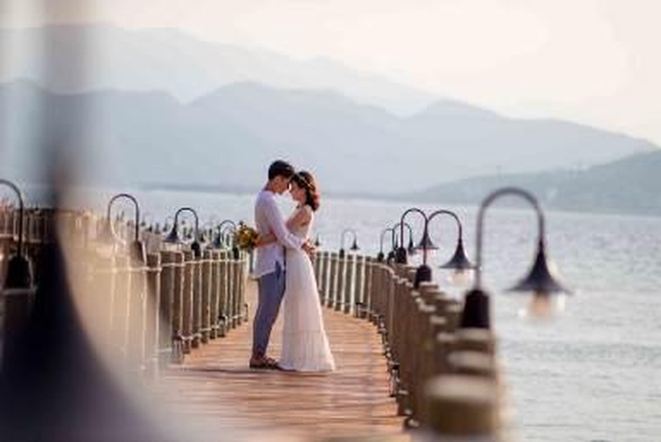 Minimalism Wedding - Xu hướng cưới tối giản đưa cảm xúc và tình yêu thăng hoa - 9 Minimalism Wedding - Xu hướng cưới tối giản đưa cảm xúc và tình yêu thăng hoa - 9