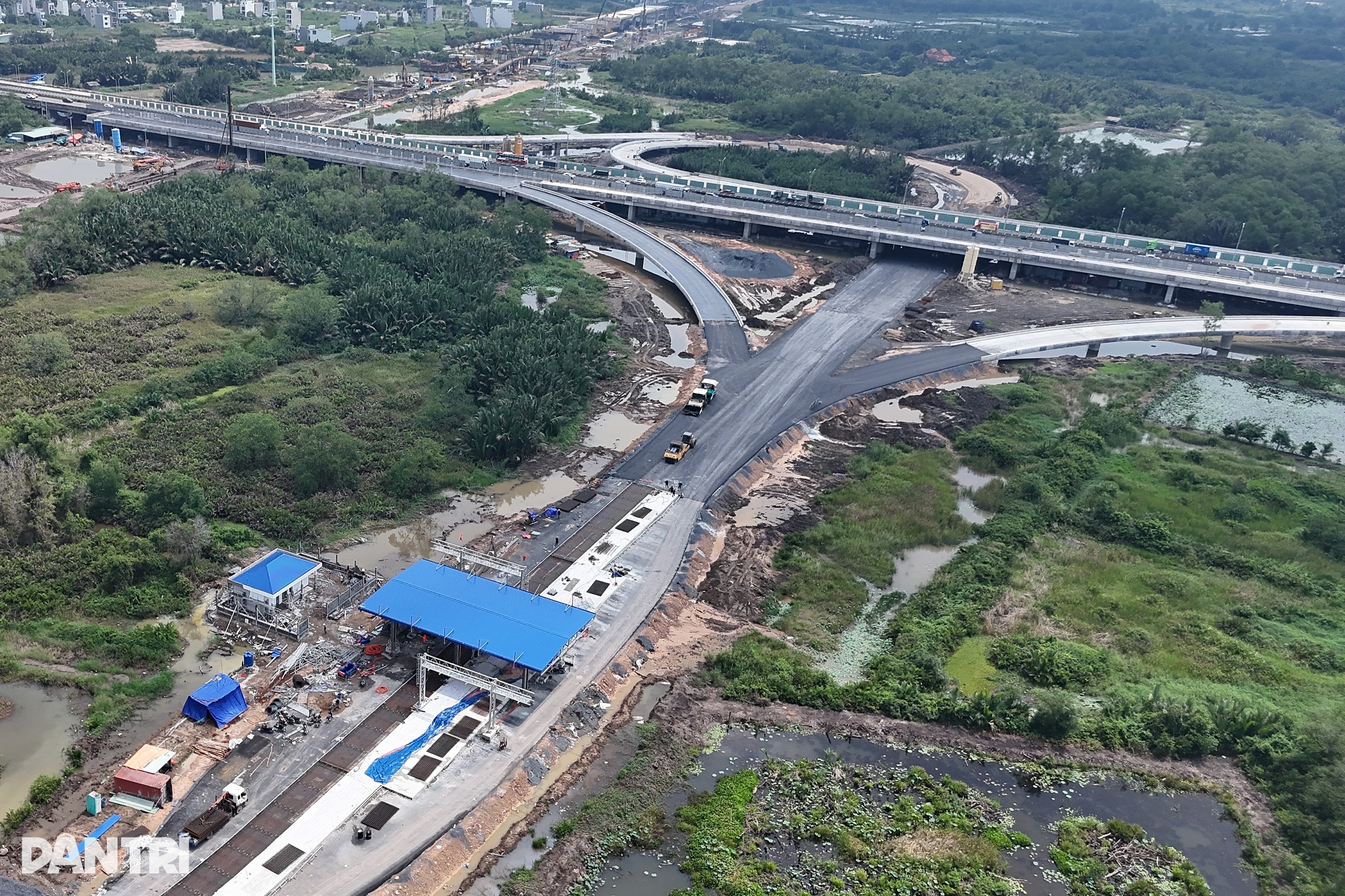Trạm thu phí nửa kín, nửa mở đầu tiên trên cao tốc TPHCM - Long Thành - 3