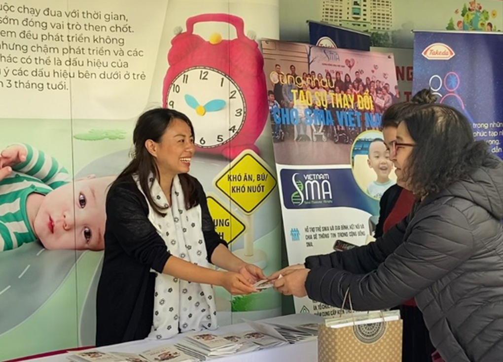 Teo cơ tủy và bệnh hiếm tại Việt Nam: Gánh nặng cần được sẻ chia - 2 Teo cơ tủy và bệnh hiếm tại Việt Nam: Gánh nặng cần được sẻ chia - 2