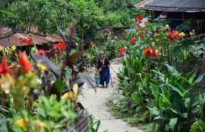 Cuộc sống bình yên ở bản Giàng Ly Cha.