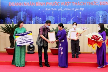 Japfa Việt Nam tặng thiết bị y tế trị giá 6 tỷ đồng cho bệnh viện dã chiến Bình Phước