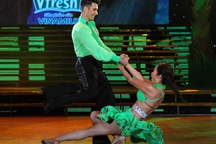 Xem lại màn nhảy hấp dẫn của Minh Hằng