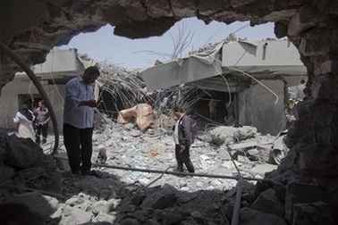 Đại sứ quán Anh, Italia tại Libya bị tấn công