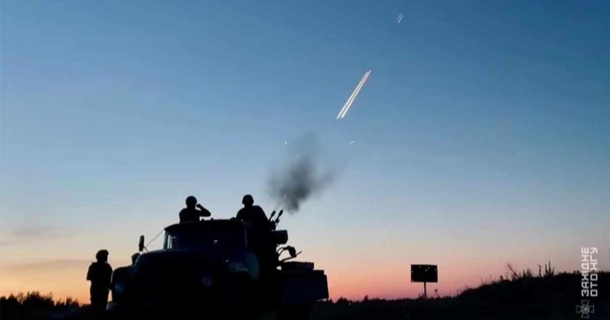 Nga tấn công lớn chưa từng có vào Ukraine, ra điều kiện đàm phán tiên quyết