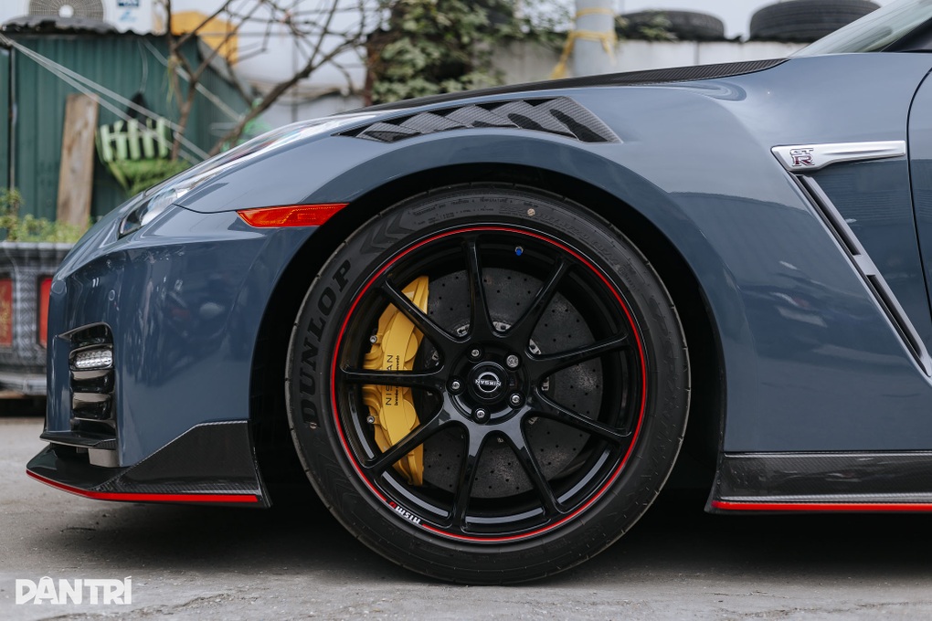 Mẫu xe Nissan này có giá lên đến 15 tỷ đồng, cả Việt Nam chỉ có 1 chiếc - 6