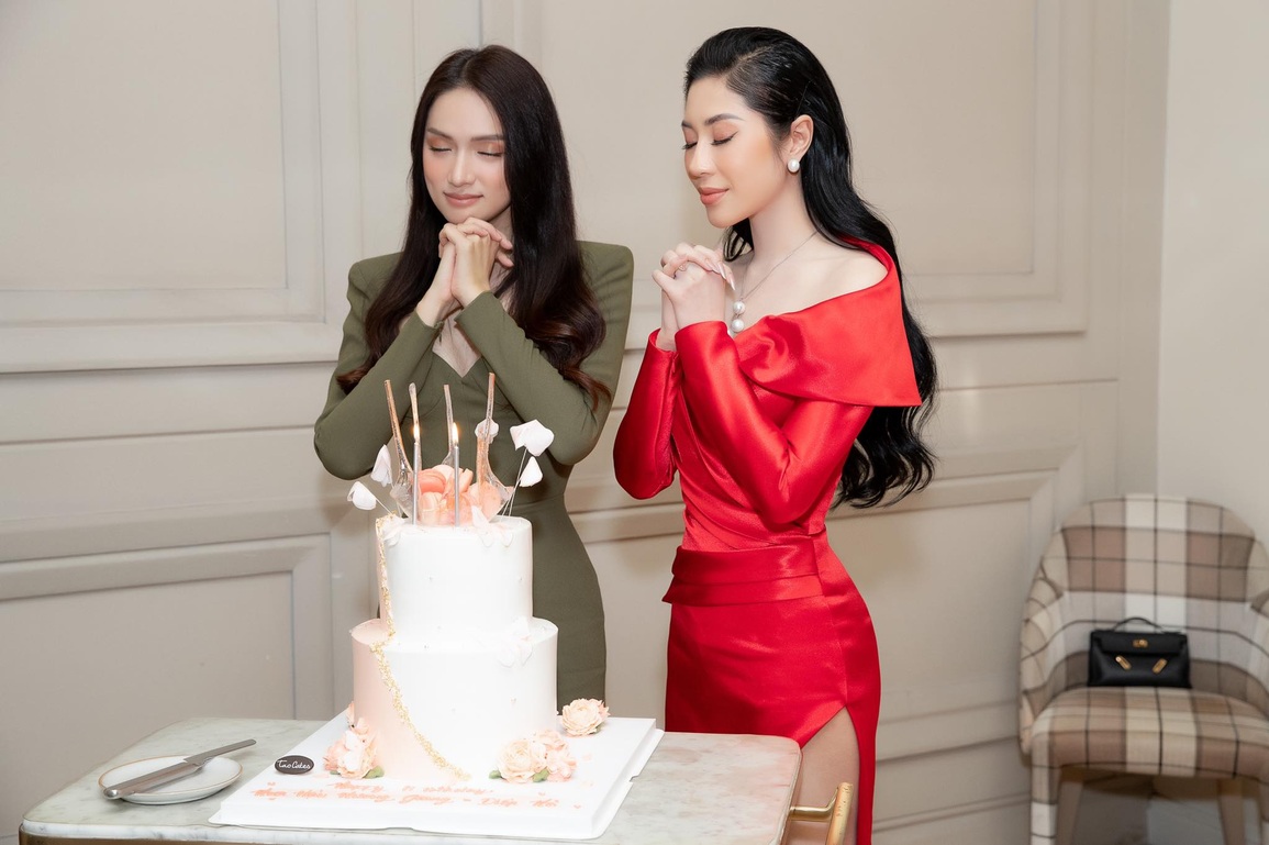 Hoa hậu Hương Giang, Tô Diệp Hà tổ chức sinh nhật chung - 3 Hoa hậu Hương Giang, Tô Diệp Hà tổ chức sinh nhật chung - 3