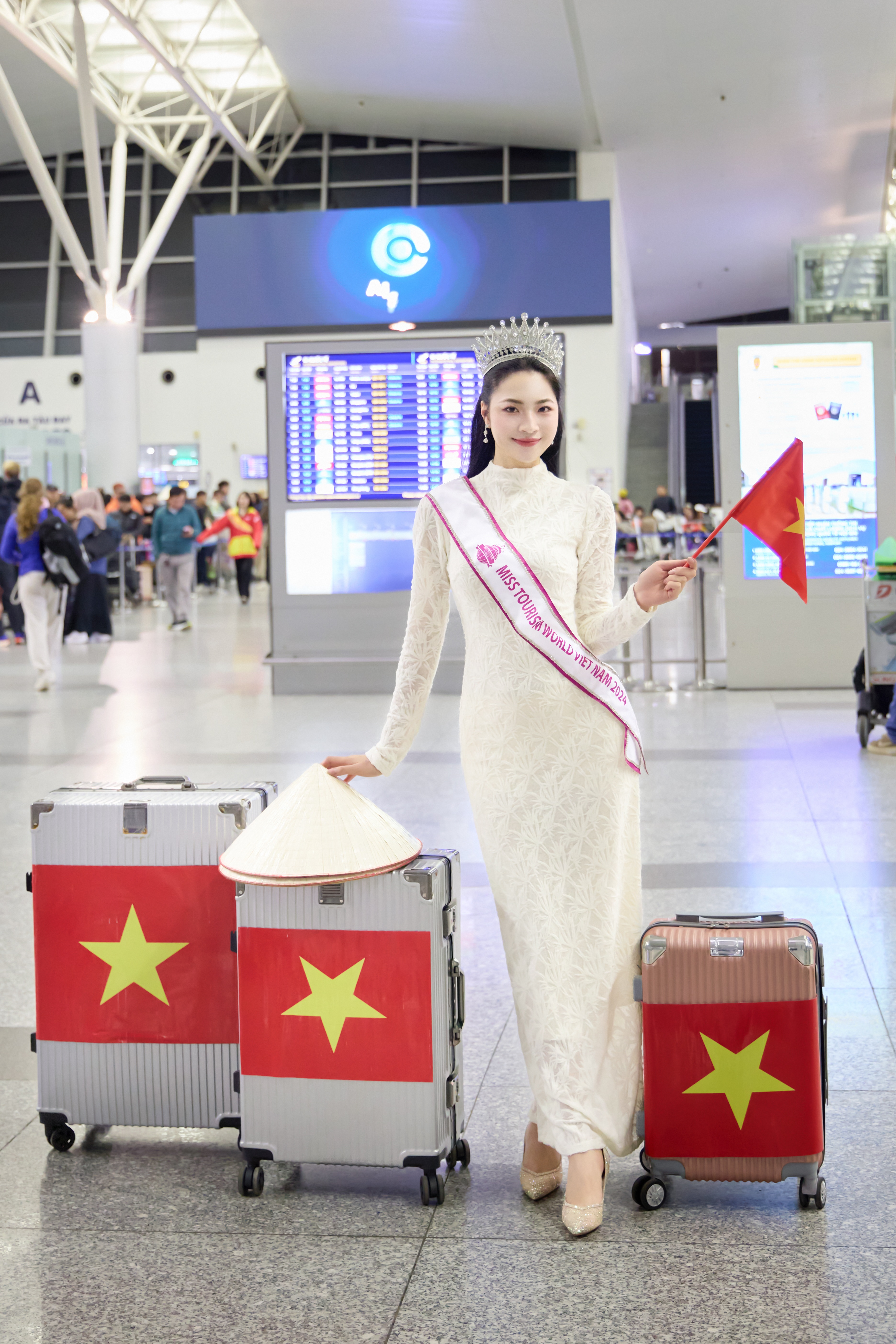 Á hậu Bùi Thu Thủy dự thi Hoa Hậu Du lịch Thế giới 2024 | Báo Dân trí