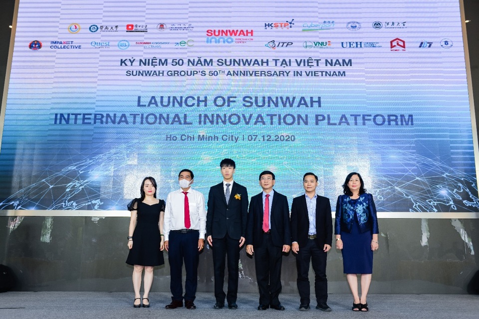 Tập đoàn Sunwah kỷ niệm 50 năm hoạt động tại Việt Nam và Khánh thành Trung tâm Đổi mới Sáng tạo Sunwah TP. Hồ Chí Minh - 4 Tập đoàn Sunwah kỷ niệm 50 năm hoạt động tại Việt Nam và Khánh thành Trung tâm Đổi mới Sáng tạo Sunwah TP. Hồ Chí Minh - 4
