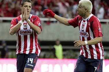 Tân binh Hernandez ghi bàn vào lưới… MU