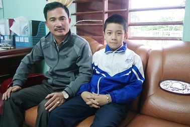 Thành tích đáng khâm phục của cậu học trò nghèo đam mê tiếng Anh