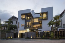 Nhà cắt nửa đất, tạo "phễu xanh" hút gió và lọc không khí