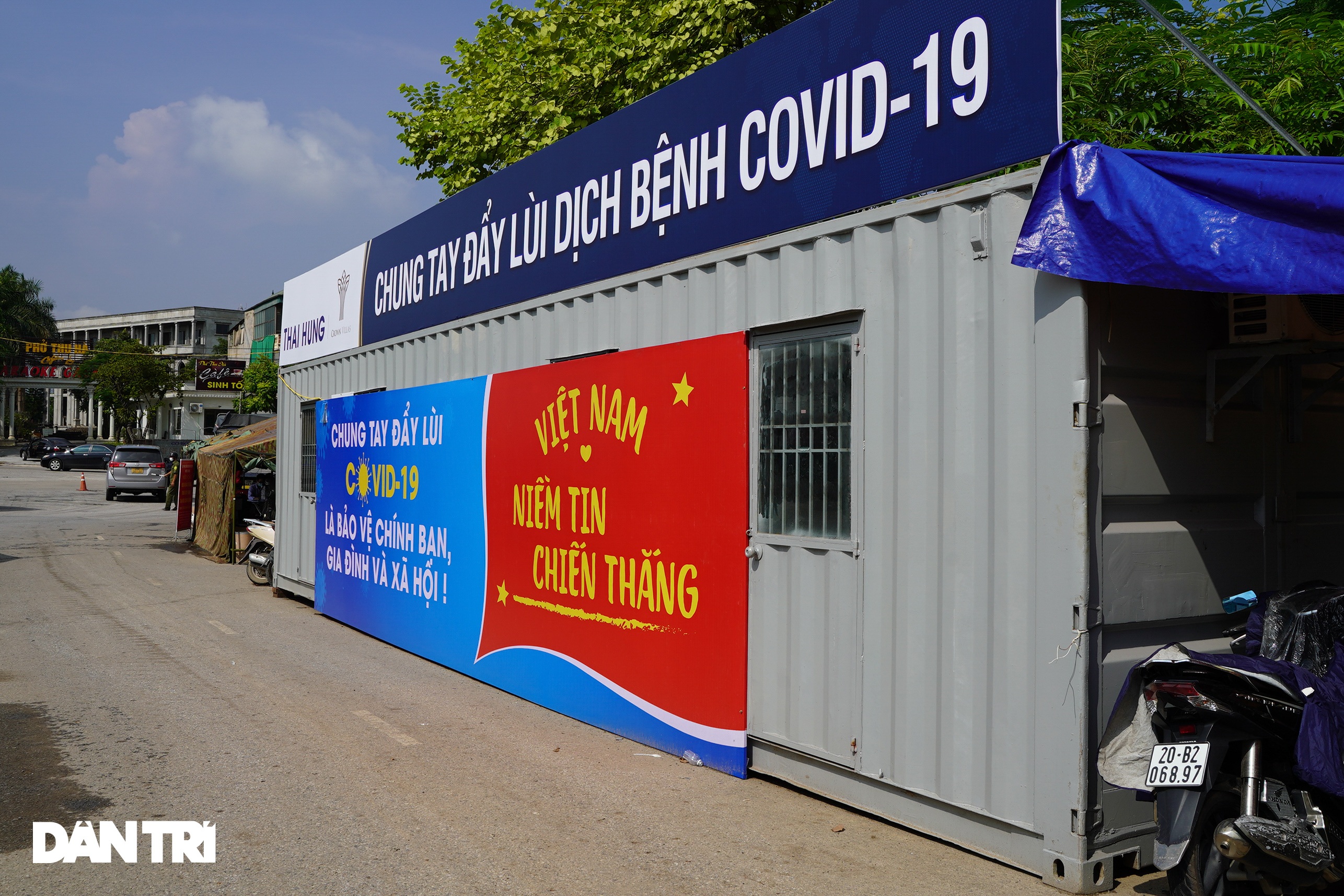 Độc đáo hàng loạt "nhà container" tại các chốt kiểm dịch Covid-19