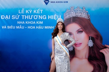 Hoa hậu siêu quốc gia châu Á trở thành đại sứ thương hiệu nha khoa Kim