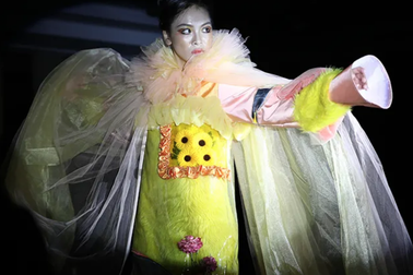 Ngắm thời trang độc đáo do chính học sinh Hà Nội thiết kế và trình diễn