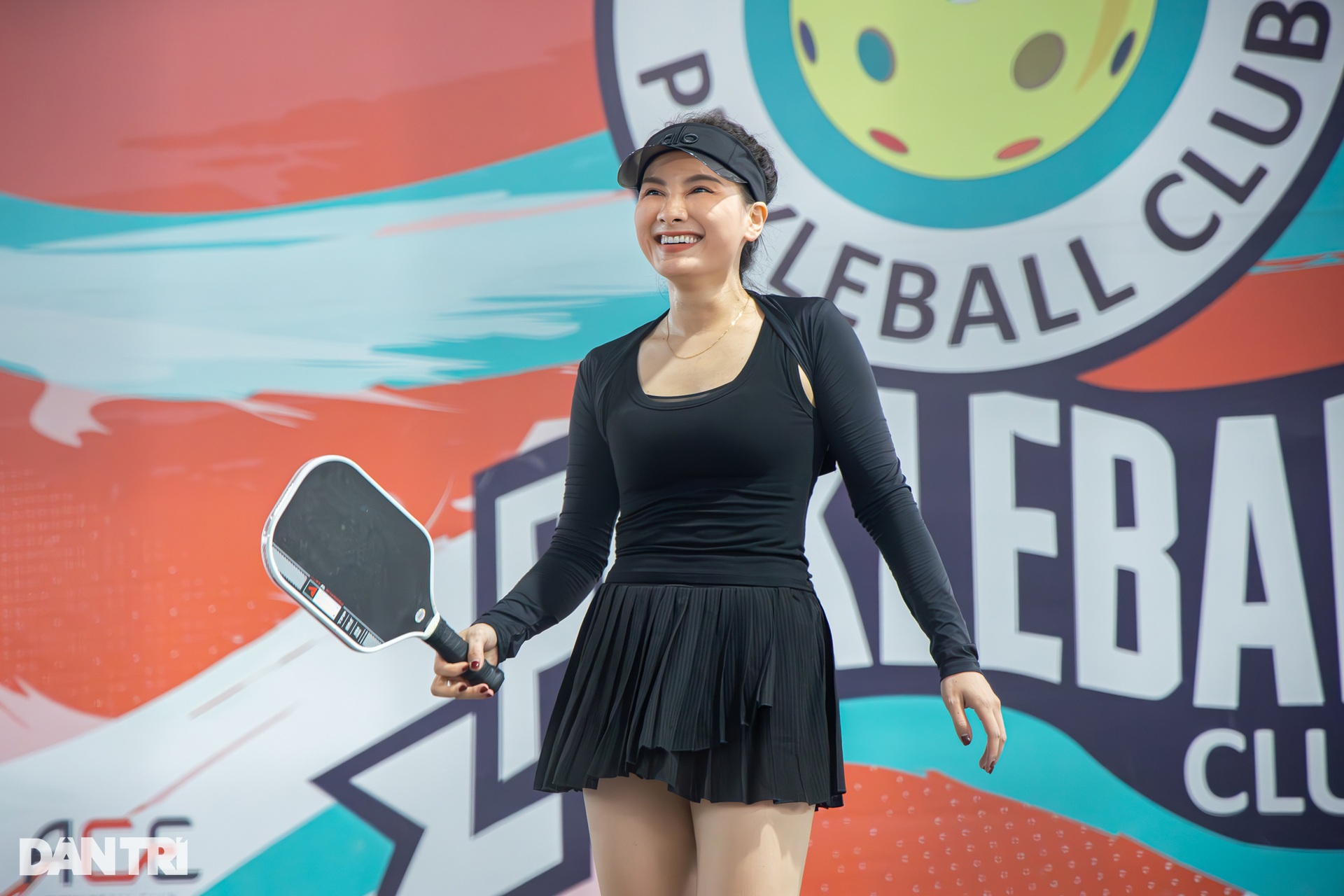 Bảo Thanh nổi bật trên sân, nói lý do dự giải pickleball của Báo Dân trí