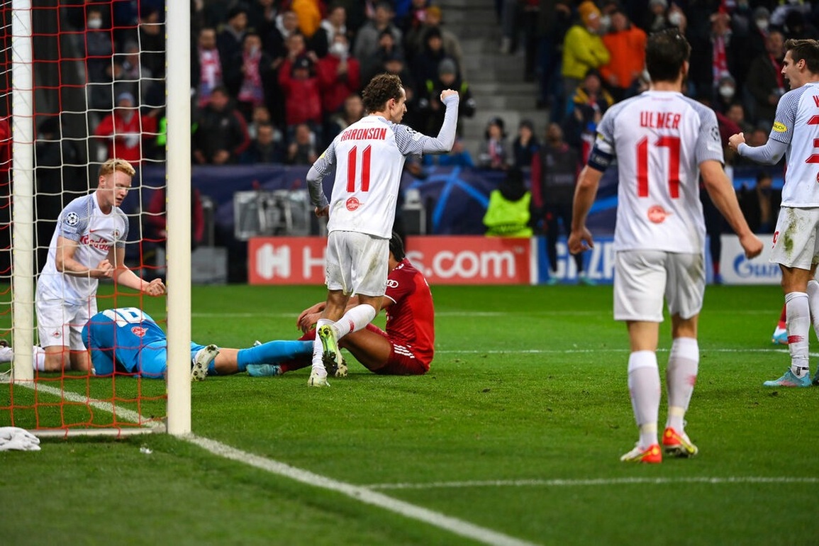 Lewandowski câm lặng, Bayern Munich may mắn thoát thua trên đất Áo - 2 Lewandowski câm lặng, Bayern Munich may mắn thoát thua trên đất Áo - 2