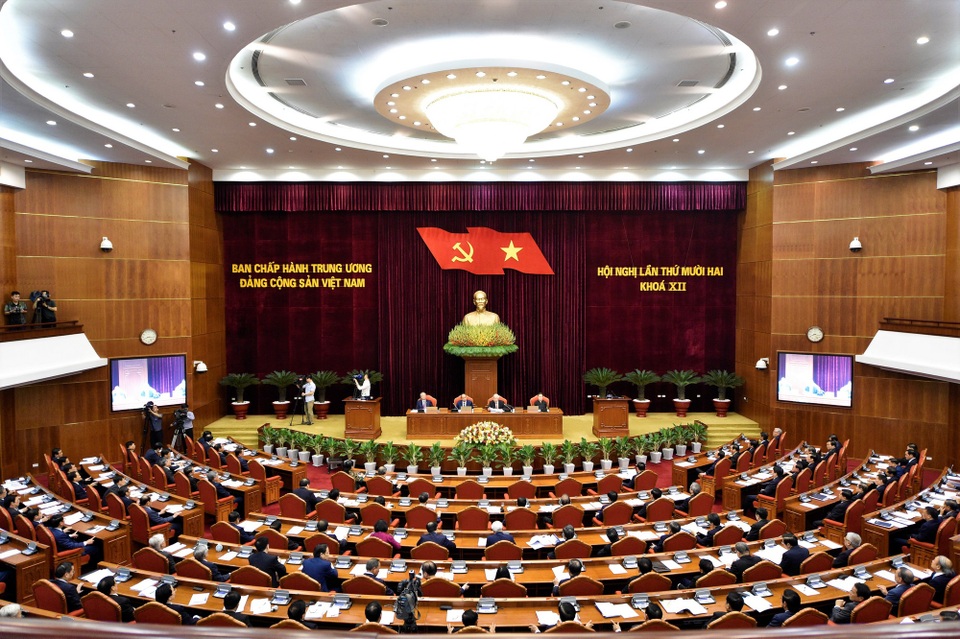 Trung ương xem xét việc kiểm điểm công tác của Bộ Chính trị, Ban Bí thư - 1 Trung ương xem xét việc kiểm điểm công tác của Bộ Chính trị, Ban Bí thư - 1