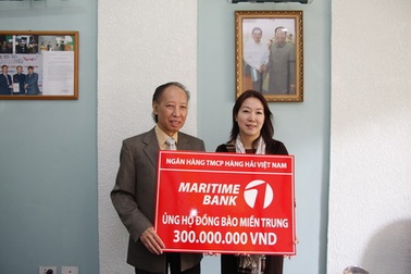 Maritime Bank ủng hộ 300 triệu đồng tới đồng bào vùng lũ 