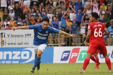 HA Gia Lai thảm bại trước Than Quảng Ninh