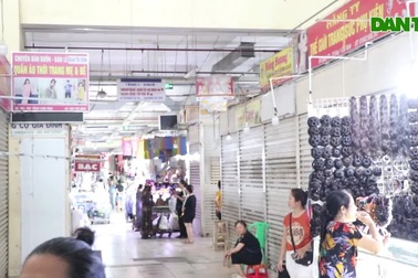 Hàng loạt ki ốt trong chợ lớn nhất Nghệ An đóng cửa, nghỉ bán