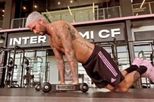 "Nam thần phòng tập" David Beckham tích cực tập luyện "giữ dáng"