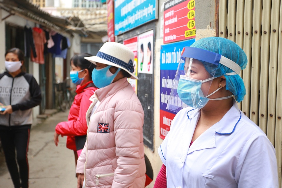Người dân xóm chạy thận trong những ngày thực hiện cách ly toàn xã hội - 3 Người dân xóm chạy thận trong những ngày thực hiện cách ly toàn xã hội - 3