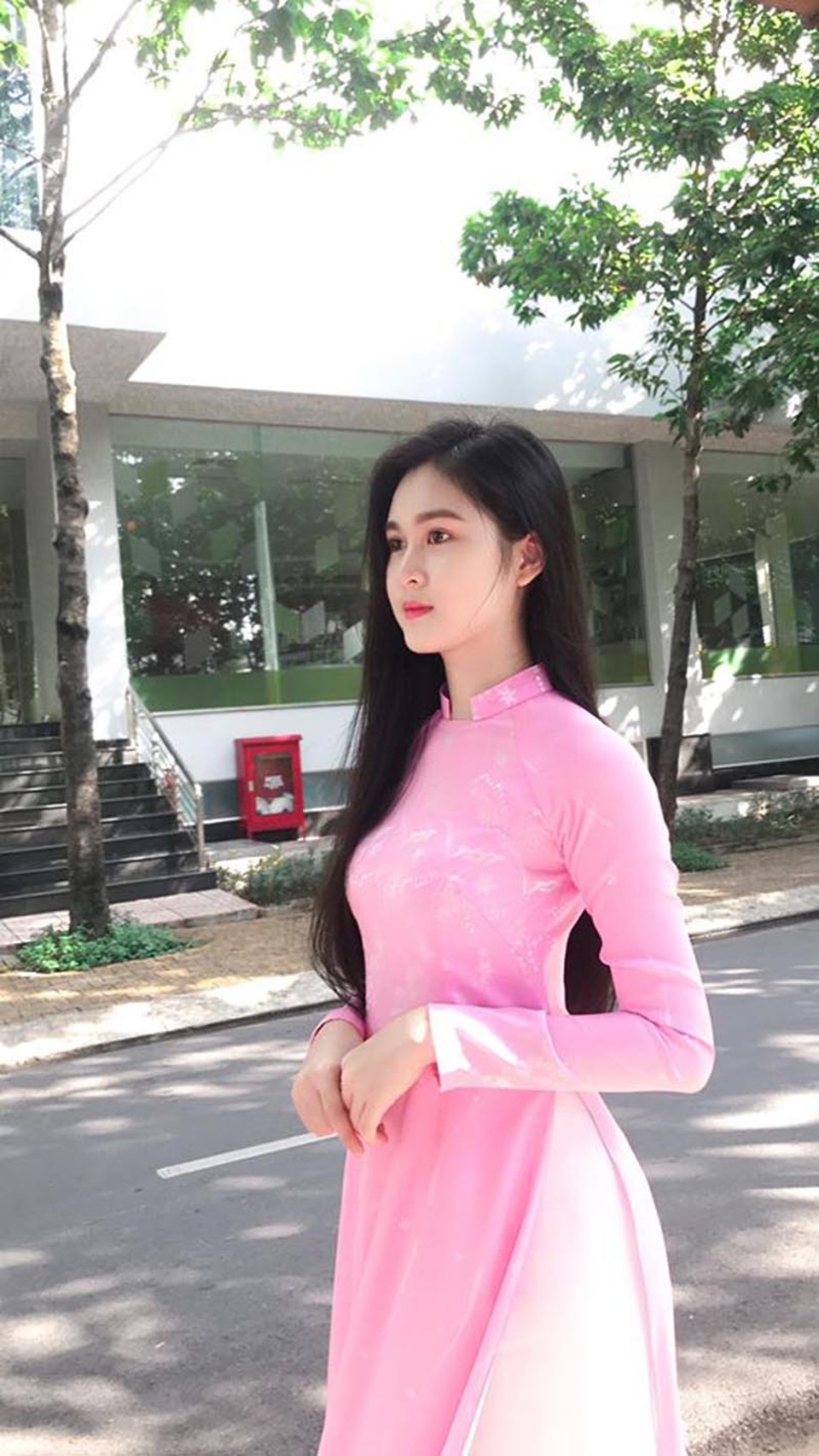 Nữ sinh ĐH Tôn Đức Thắng đẹp như diễn viên Hoa ngữ - 7 Nữ sinh ĐH Tôn Đức Thắng đẹp như diễn viên Hoa ngữ - 7