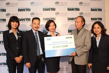 Ngân hàng TMCP Quân đội ủng hộ 10 triệu đồng xây cầu ở Quảng Bình