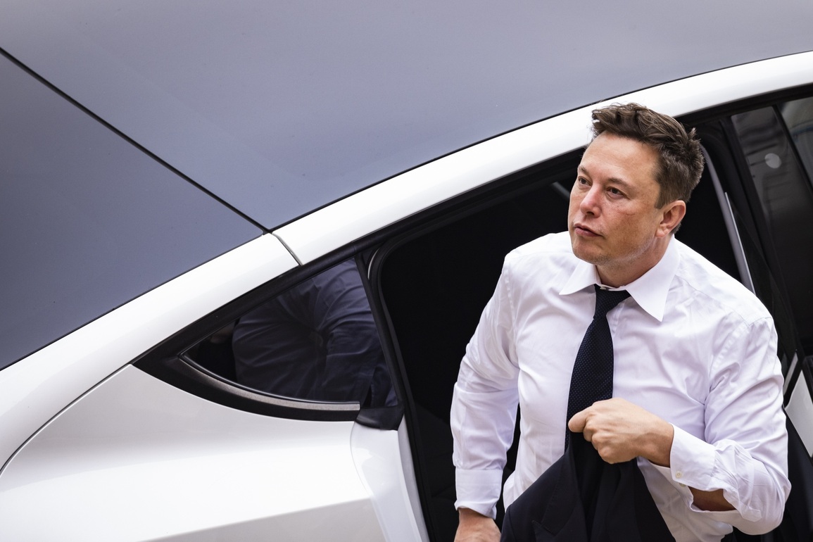 Elon Musk tuyên bố sẽ nộp 11 tỷ USD tiền thuế - 2 Elon Musk tuyên bố sẽ nộp 11 tỷ USD tiền thuế - 2