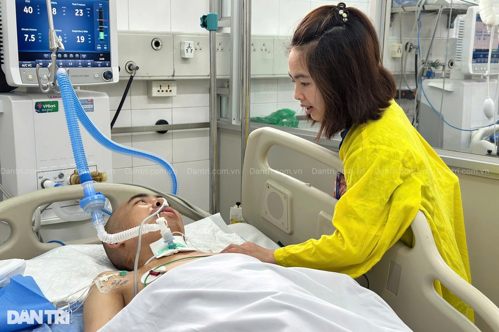 Người cha “gà trống nuôi con” gặp nạn nguy kịch, 2 con thơ mịt mờ tương lai - 3 Người cha “gà trống nuôi con” gặp nạn nguy kịch, 2 con thơ mịt mờ tương lai - 3