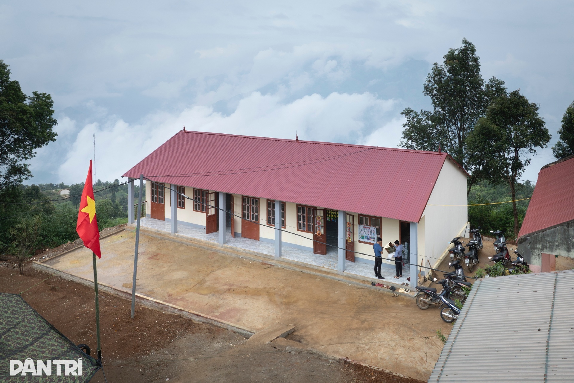 Khánh thành điểm trường trên mây tặng học sinh vùng cao Sơn La - 17