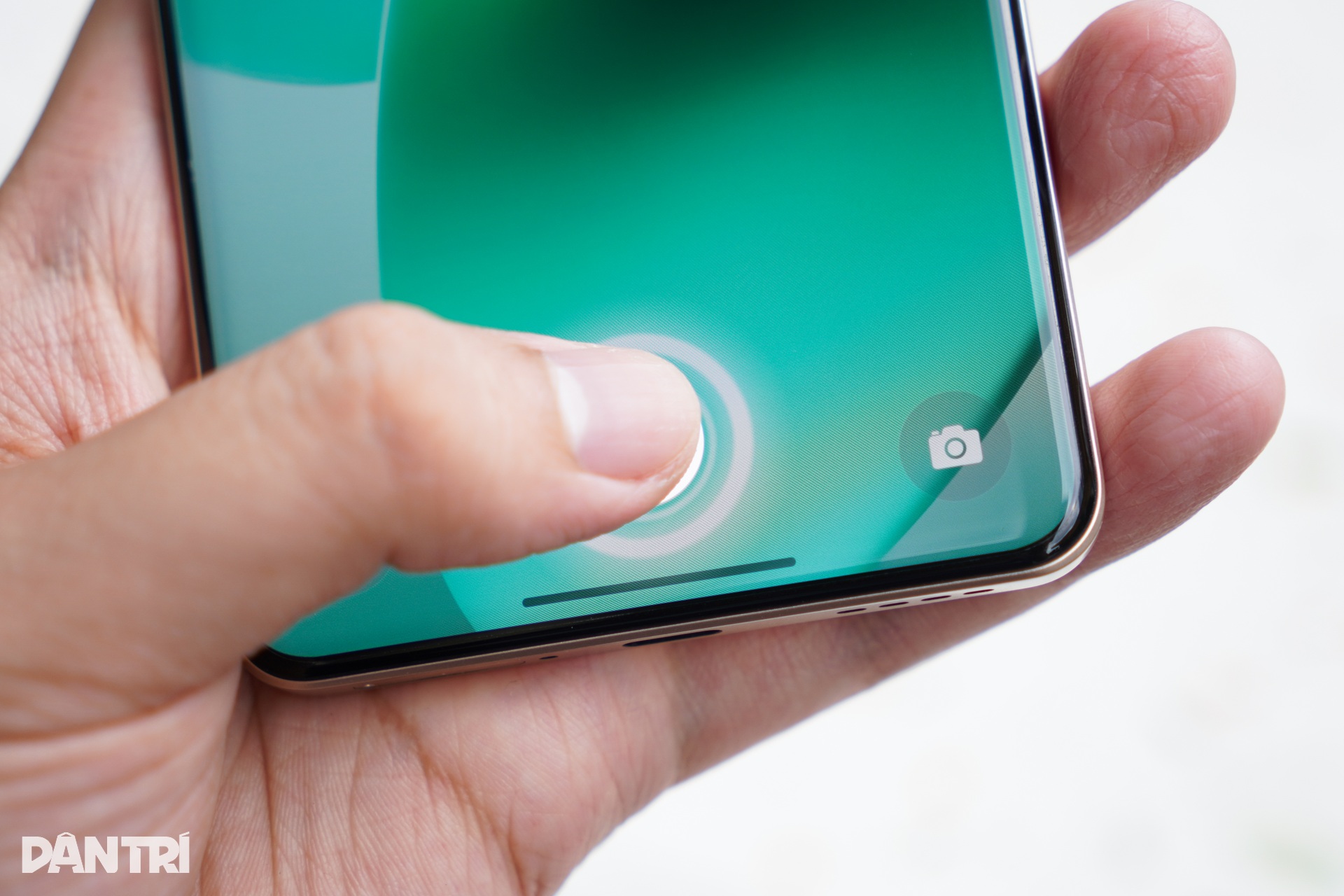 realme 15 Pro: Hiệu suất tốt, AI đa dạng nhưng thiết kế cần cải thiện - 7 realme 15 Pro: Hiệu suất tốt, AI đa dạng nhưng thiết kế cần cải thiện - 7