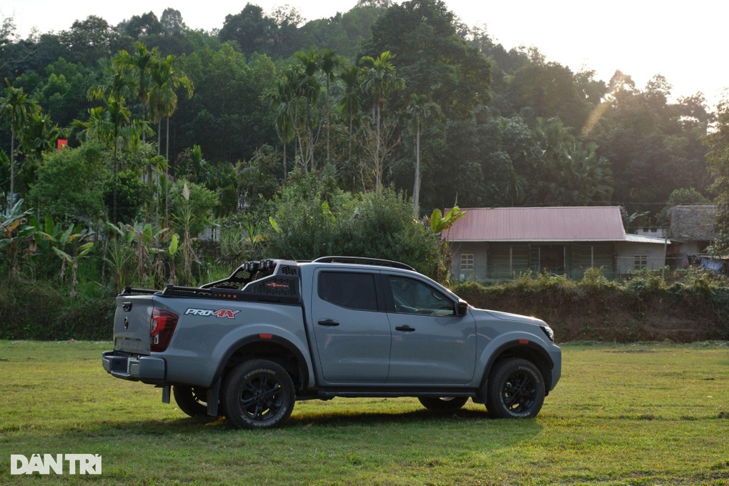 Trải nghiệm Nissan Navara sau gần 500km: Lái khá nhưng còn điểm trừ - 7 Trải nghiệm Nissan Navara sau gần 500km: Lái khá nhưng còn điểm trừ - 7