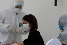 Chuyên gia quốc tế chỉ rõ yếu tố “then chốt” giúp Việt Nam đánh bại dịch Covid-19