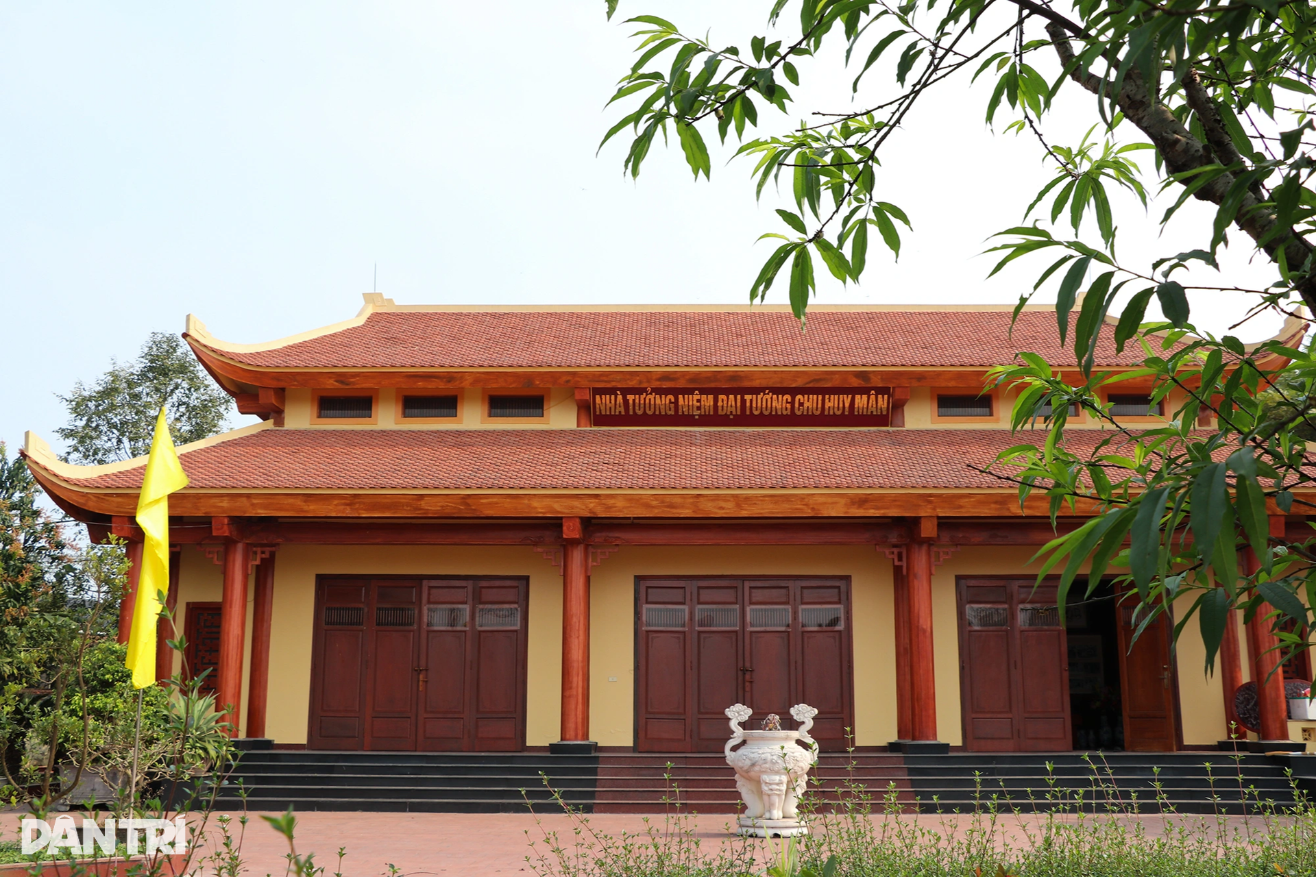 Hình ảnh về cuộc đời tận hiến của vị Đại tướng Hai Mạnh - 3 Hình ảnh về cuộc đời tận hiến của vị Đại tướng Hai Mạnh - 3
