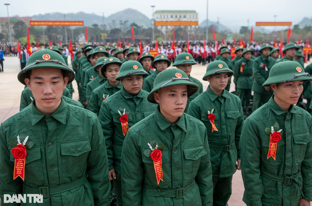 2 năm đi bộ đội có được tính là thời gian công tác để nâng bậc lương? - 1 2 năm đi bộ đội có được tính là thời gian công tác để nâng bậc lương? - 1