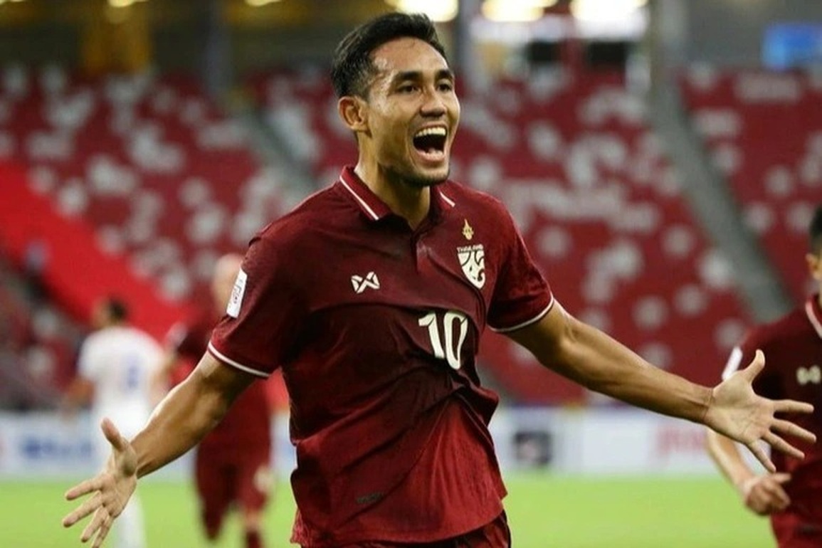 Tiền đạo Teerasil Dangda của Thái Lan phá kỷ lục ghi bàn ở AFF Cup - 1 Tiền đạo Teerasil Dangda của Thái Lan phá kỷ lục ghi bàn ở AFF Cup - 1