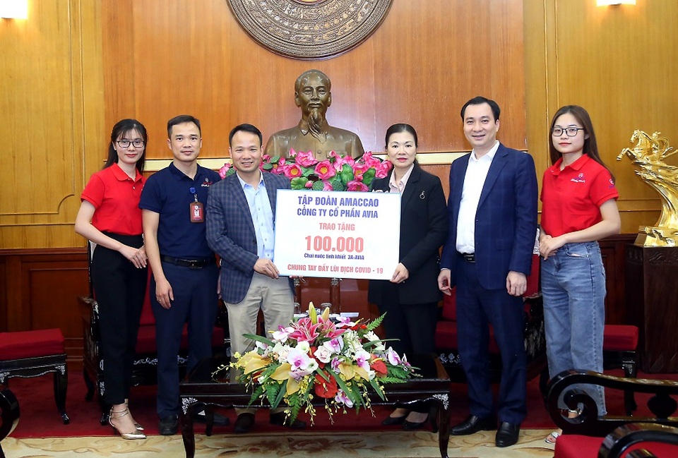 AMACCAO tặng 100.000 chai nước tinh khiết 3A chống dịch Covid-19   - 2 AMACCAO tặng 100.000 chai nước tinh khiết 3A chống dịch Covid-19   - 2